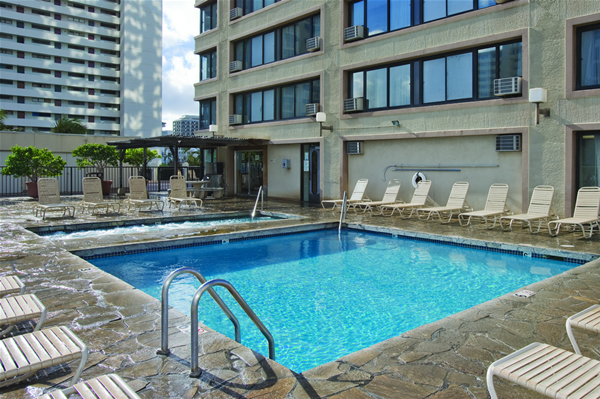 Photos And Video Of The Holiday Inn Express Honolulu Waikiki   Holiday Inn Express Waikiki 10Pool 